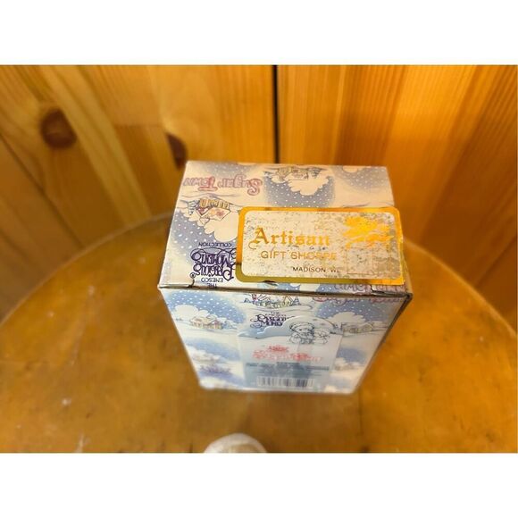 Precious Moments 1992 Sugar Town 529486 “ Aunt Ruth & Aunt Dorothy ” 3" (8436) - Picture 8 of 8